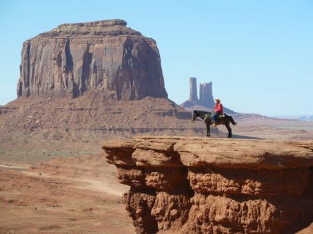 Reiter auf dem Monument Valley monument valley reiter